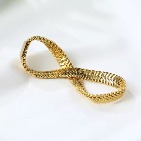 NEW GOLD STACKED SNAKE BONE CHAIN ADJUSTABLE RING, CUTE RING, SHINY RING. - Picture 2 of 5